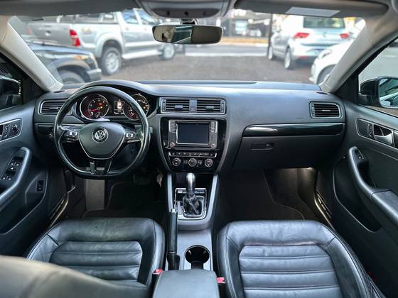 VOLKSWAGEN JETTA 2.0 TSI HIGHLINE 211CV GASOLINA 4P TIPTRONIC